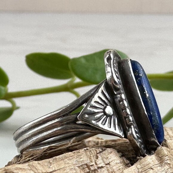 Vintage Native American Lapis Ring, Sterling Silver Size 8, Boho Jewelry - Picture 3 of 9